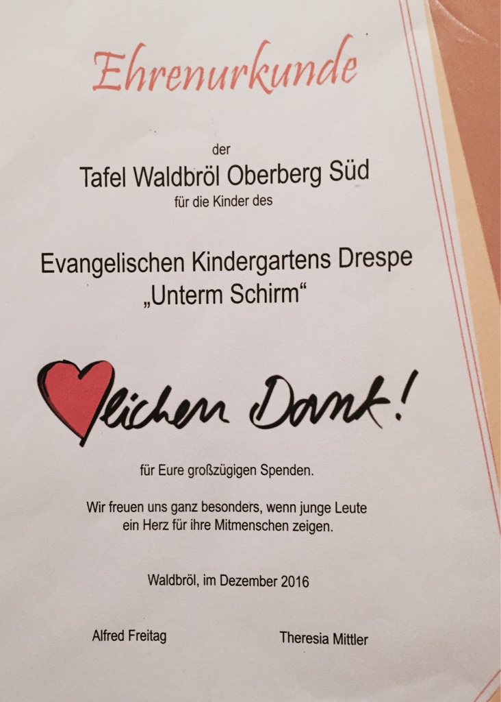 Weihnachtskisten für die Waldbröler Tafel